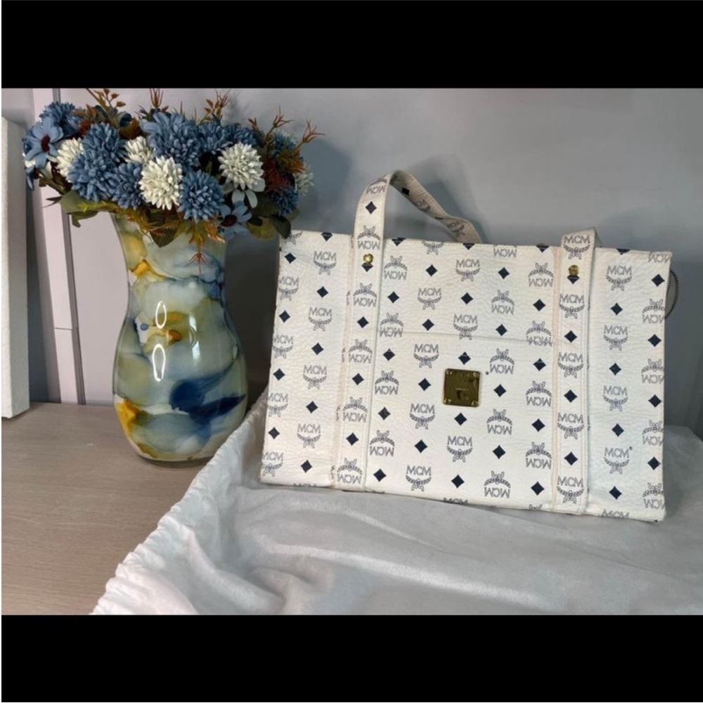 MCM Ivory and Ebony Tote Bag - Picture 2 of 12